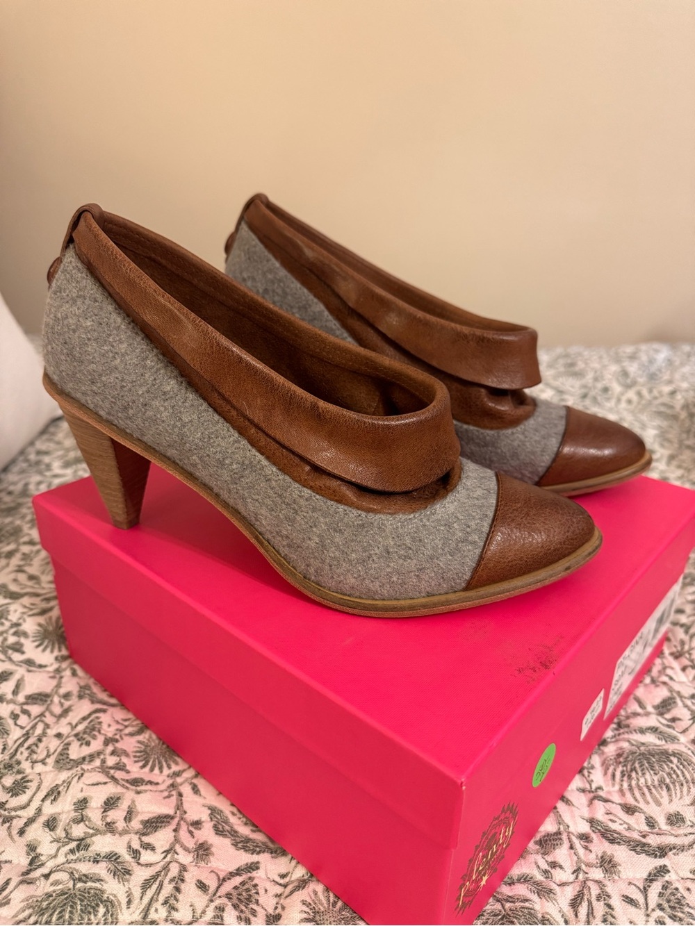 Plenty by Tracy Reese Gray Wool and Brown Leather Cap-Toe Heels
